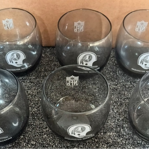 NFL Vintage Washington Redskins NFL Team Logo Glass Set - Picture 1 of 8